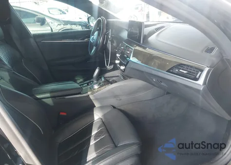 2021 BMW M550I xDrive из США, поврежденный, VIN WBA13BK05MCG59720